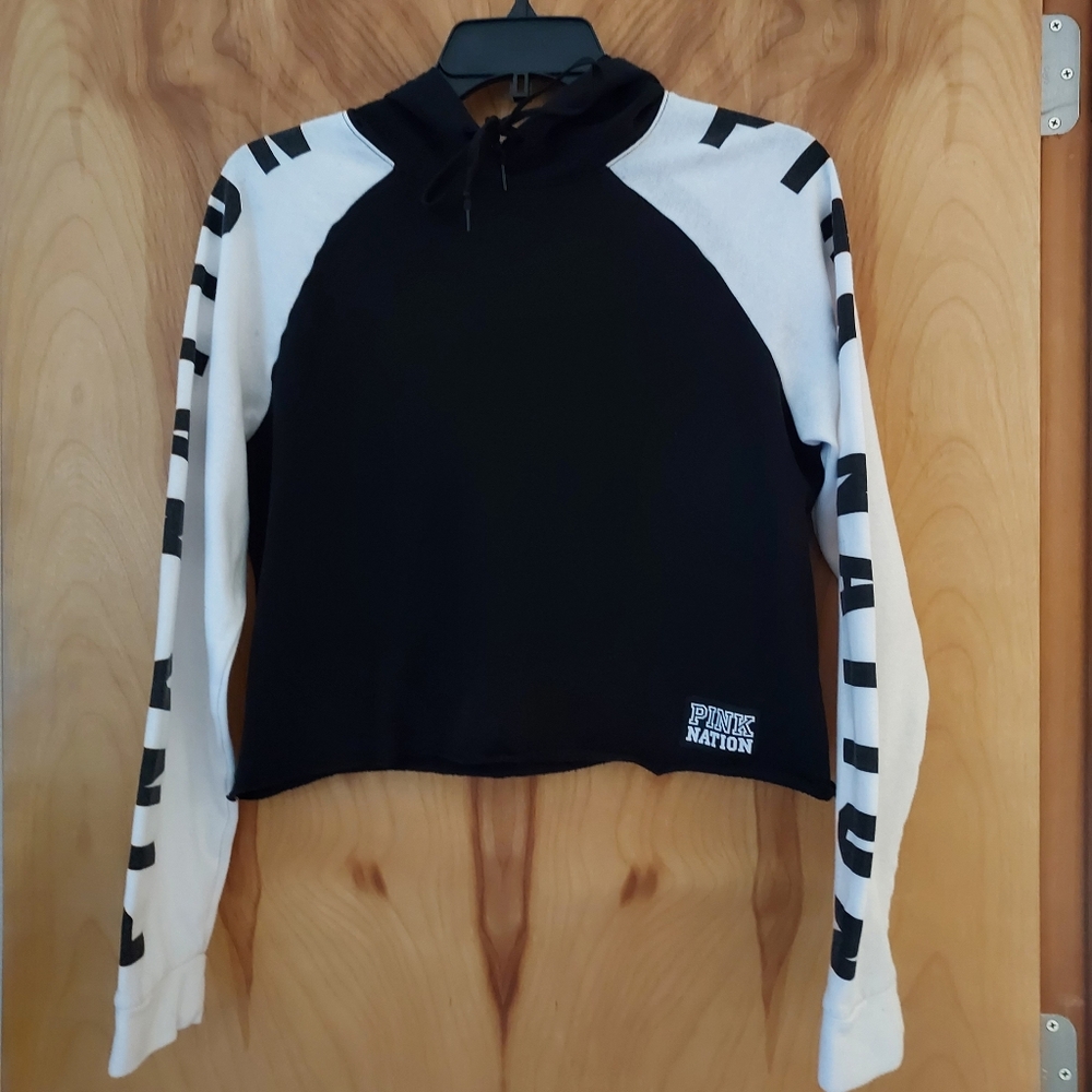 Pink brand hoodie - Picture 8 of 8